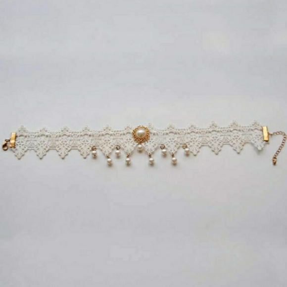 Victorian Lace Choker - Picture 2 of 3